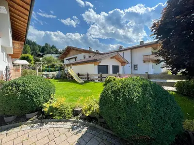 Ein Garten an der Unterkunft Appartement Haselsperger