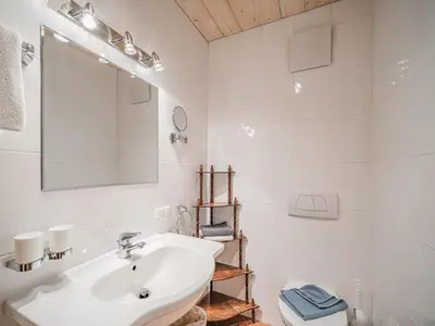 Ein Badezimmer in der Unterkunft Weberhof Top 5