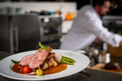 Essen im Hotel oder in der Nähe