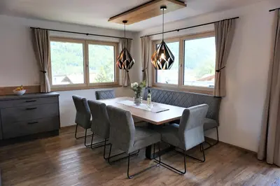 Ein Sitzbereich in der Unterkunft Apart Mountain