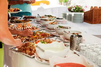 Essen im Hotel oder in der Nähe