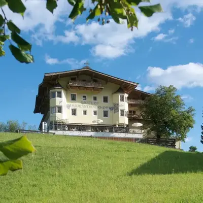 Hotel & Chalets Mariasteinerhof