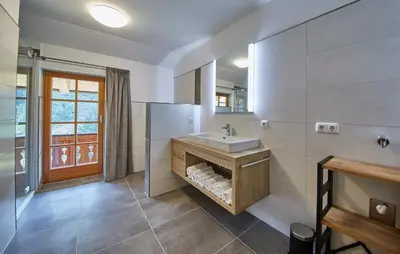 Ein Badezimmer in der Unterkunft Feriengut Streitberg Appartements