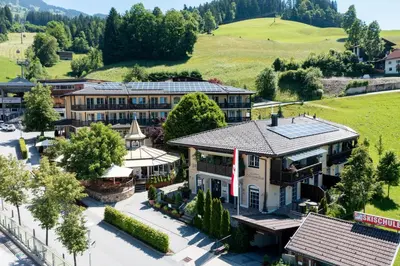 Ein allgemeiner Bergblick oder ein Berglick von der Ferienwohnung aus
