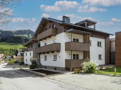 Das Gebäude in dem sich die Ferienwohnung befindet
