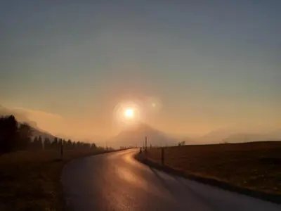 Blick auf den Sonnenuntergang/Sonnenaufgang von der Ferienwohnung aus oder aus der Nähe