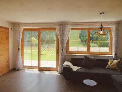 Ein Sitzbereich in der Unterkunft Apartment Silberwald
