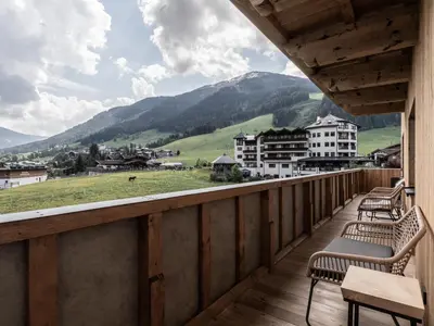 Ein allgemeiner Bergblick oder ein Berglick von der Ferienwohnung aus