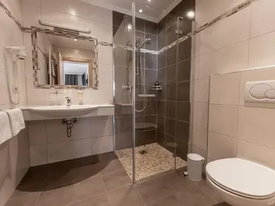 Ein Badezimmer in der Unterkunft FRAU GANS - pure mountain apartments