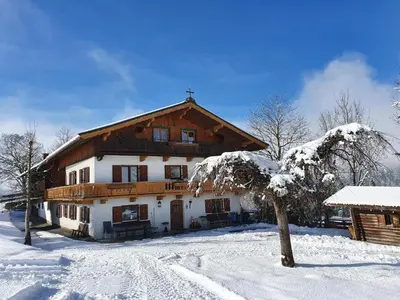Bauernhof Neu-Endfelden, Günter Widauer im Winter