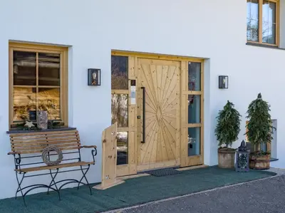 Das Gebäude in dem sich die Ferienwohnung befindet