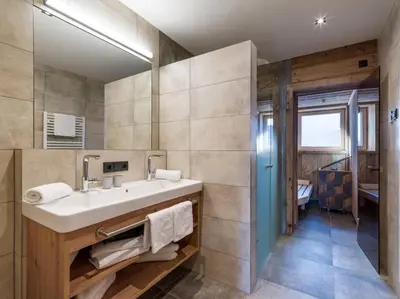 Ein Badezimmer in der Unterkunft Isskogel Suites