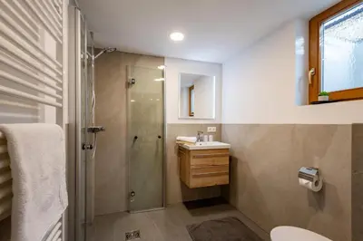 Ein Badezimmer in der Unterkunft Haus Kaufmann