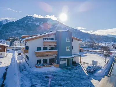 Ein allgemeiner Bergblick oder ein Berglick von der Ferienwohnung aus