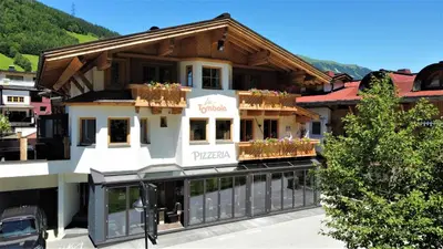 Ein allgemeiner Bergblick oder ein Berglick von der Ferienwohnung aus