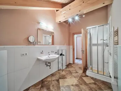 Ein Badezimmer in der Unterkunft Berggasthof Bärnstatt