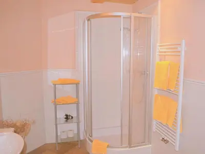 Ein Badezimmer in der Unterkunft Berggasthof Bärnstatt