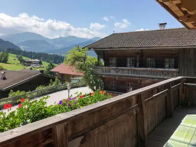 Ein allgemeiner Bergblick oder ein Berglick von der Ferienwohnung aus