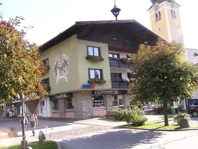Das Gebäude in dem sich die Ferienwohnung befindet