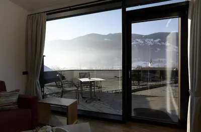 Ein allgemeiner Bergblick oder ein Berglick von der Ferienwohnung aus