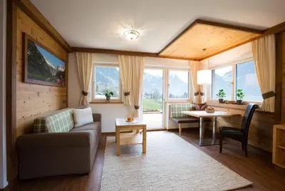 Ein Sitzbereich in der Unterkunft Appartement Freiblick