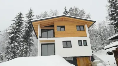 Haus Siebenschläfer im Winter