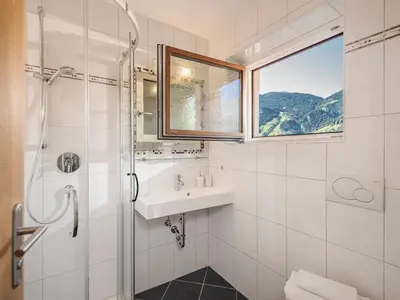 Ein Badezimmer in der Unterkunft Apartment Aschenwald Elisabeth