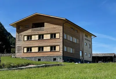 Das Gebäude in dem sich die Ferienwohnung befindet