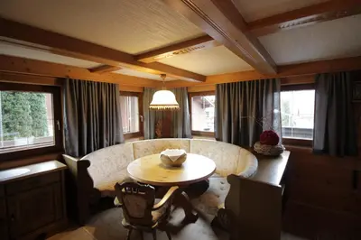 Ein Sitzbereich in der Unterkunft DAS LANDHAUS hart zillertal
