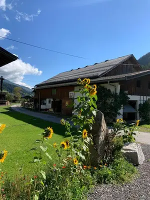 Ein Garten an der Unterkunft Ferienwohnung Lerchenhof