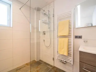 Ein Badezimmer in der Unterkunft Ferienhaus Nössig