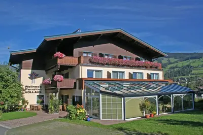 Ein allgemeiner Bergblick oder ein Berglick von der Pension aus