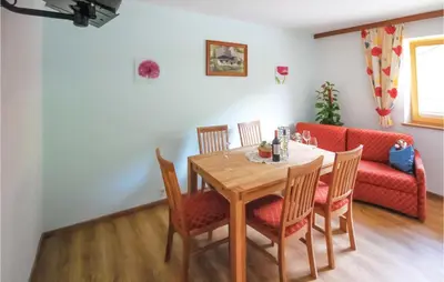 Ein Sitzbereich in der Unterkunft Große Ferienwohnung Muehlbach