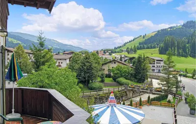 Ein allgemeiner Bergblick oder ein Berglick von der Ferienwohnung aus