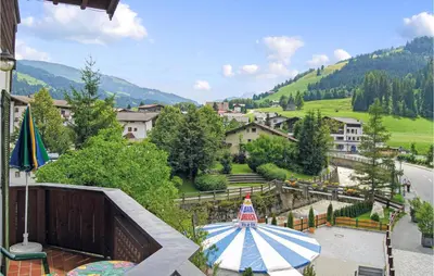 Ein allgemeiner Bergblick oder ein Berglick von der Ferienwohnung aus