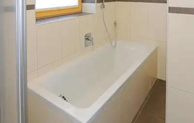 Ein Badezimmer in der Unterkunft Groeßere Ferienwohnung Itter