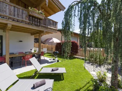 Ein Garten an der Unterkunft Chalet zum Schneider Mascht