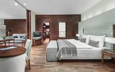 Ein Sitzbereich in der Unterkunft Lebenberg Schlosshotel-Kitzbühel