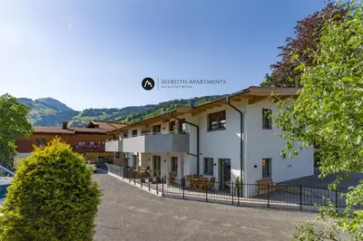 Ein allgemeiner Bergblick oder ein Berglick von der Ferienwohnung aus