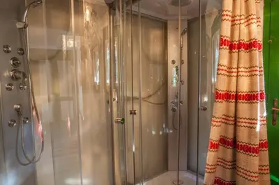 Ein Badezimmer in der Unterkunft Mountain-view Cottage 15 beds-Pets welcome