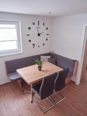 Ein Sitzbereich in der Unterkunft Ferienwohnung zur lustigen Gabi