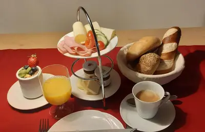 Essen im Privatzimmer oder in der Nähe