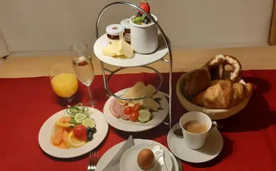 Essen im Privatzimmer oder in der Nähe