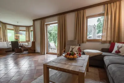 Ein Sitzbereich in der Unterkunft Appartementhaus Zum Schneider