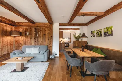 Ein Sitzbereich in der Unterkunft Mocking Ferienappartements