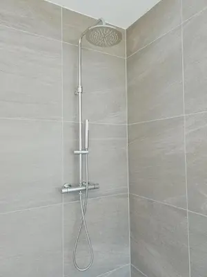 Ein Badezimmer in der Unterkunft Beim Orgeler
