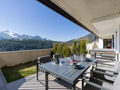 Ein allgemeiner Bergblick oder ein Berglick von der Ferienwohnung aus