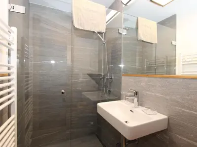 Ein Badezimmer in der Unterkunft Holiday Home Zeller by Interhome