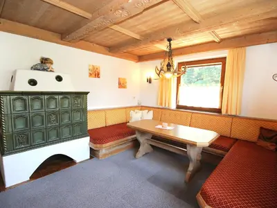 Ein Sitzbereich in der Unterkunft Holiday Home Zeller by Interhome