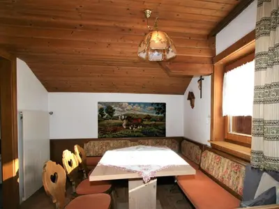 Ein Sitzbereich in der Unterkunft Apartment Unterflöber-3 by Interhome